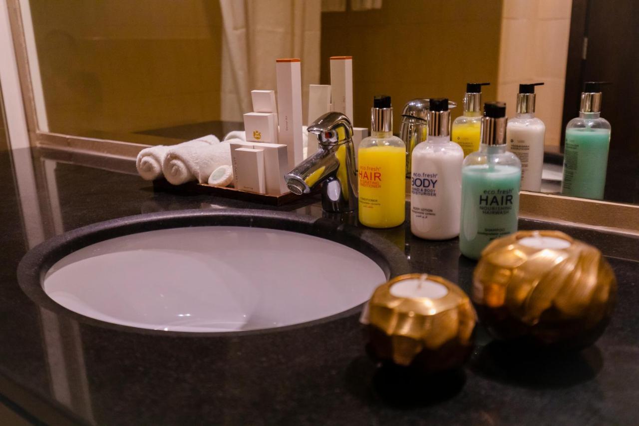 Imperial Suites Hotel ドーハ エクステリア 写真