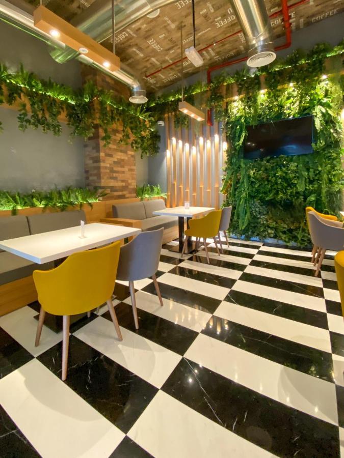 Imperial Suites Hotel ドーハ エクステリア 写真