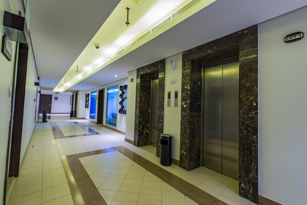 Imperial Suites Hotel ドーハ エクステリア 写真