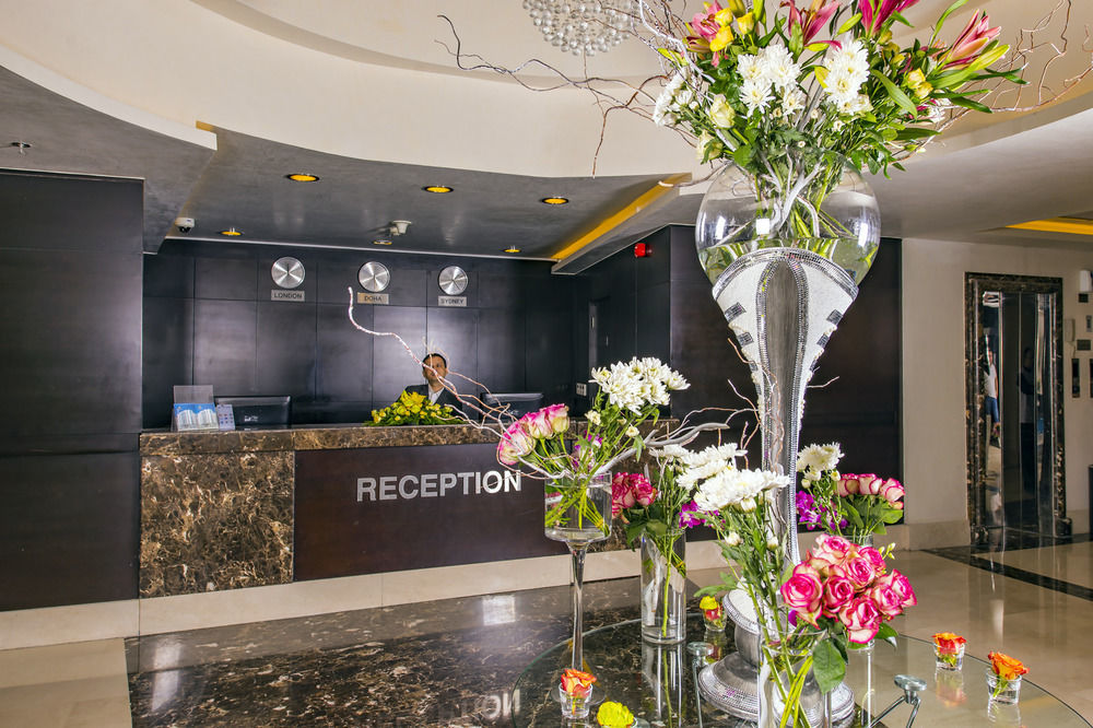 Imperial Suites Hotel ドーハ エクステリア 写真